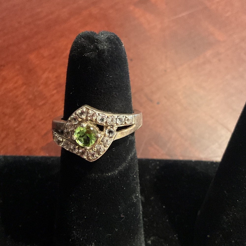 Elegant Silver and Green Peridot Ring